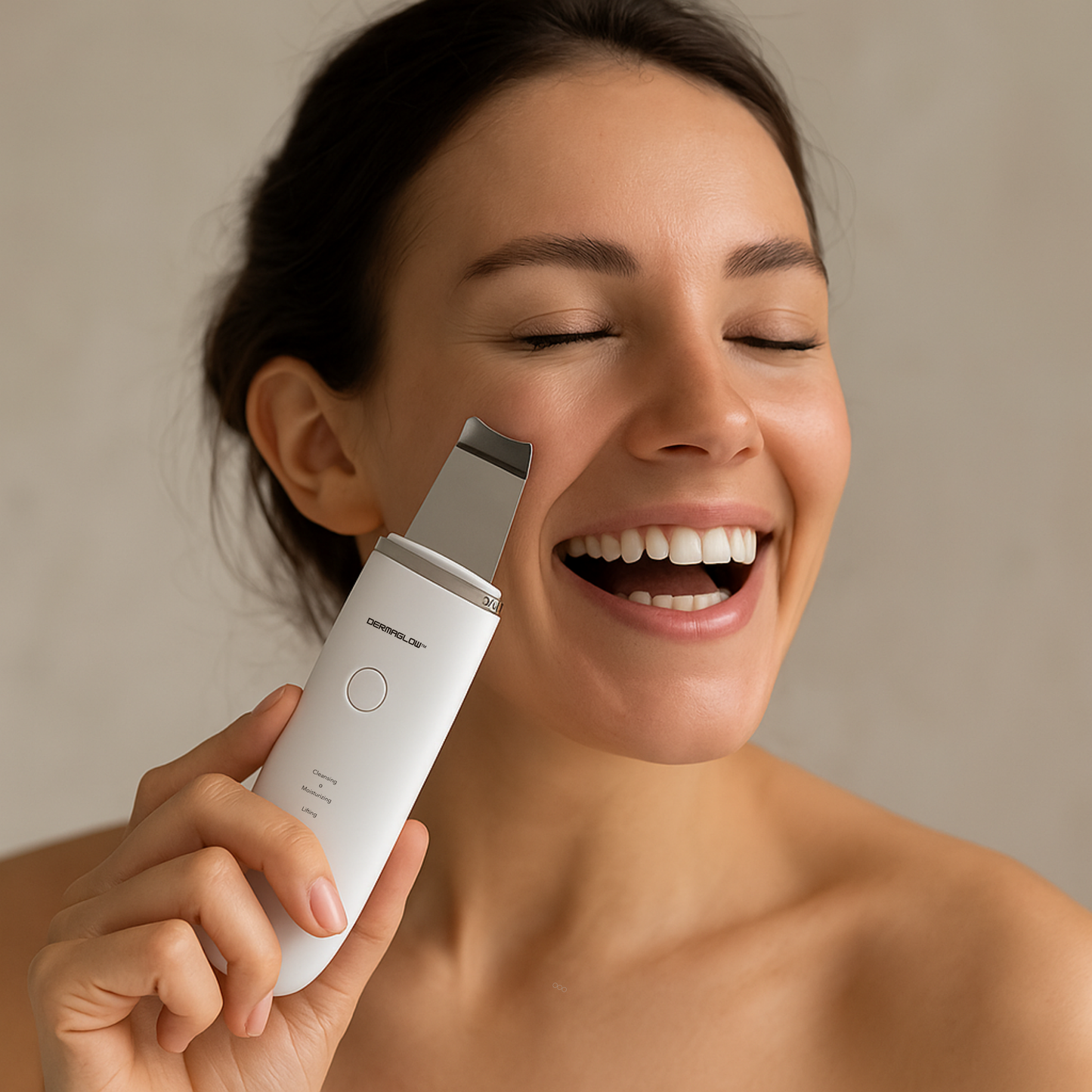 DermaGlow™ Ultrasonic Skin Scrubber - Trendz-Store